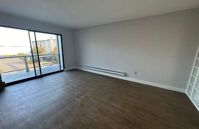 Two Bedroom Condo Available in Emeryville in Watergate Complex!! ALL BRAND NEW!! Gallery 3