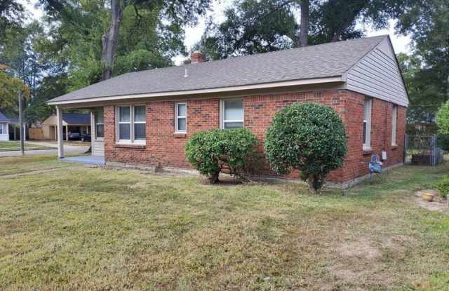1253 Dogwood Dr Gallery 2