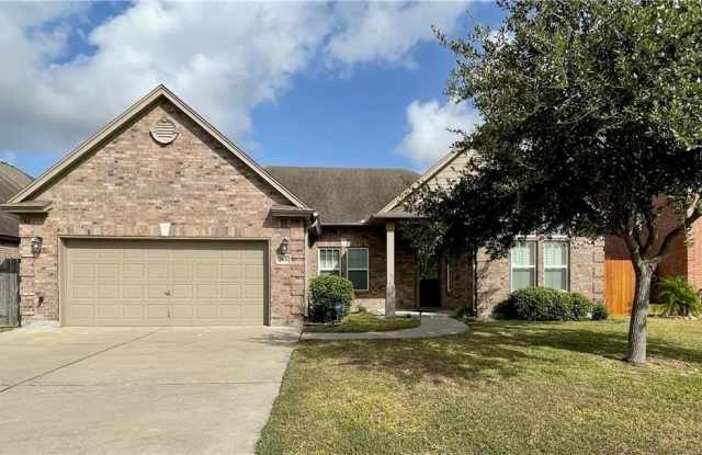 7505 Bell Isle Drive - 7505 Bell Isle, Corpus Christi, TX 78414