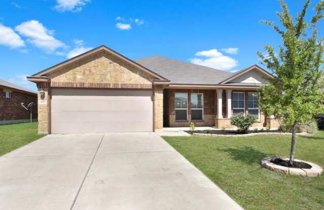 4911 Bridgewood Dr photos photos