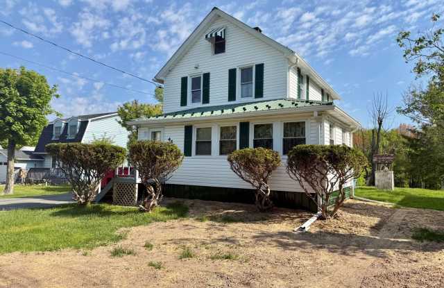 FOR RENT: Charming Remodeled Arts & Crafts Home in Monticello photos photos
