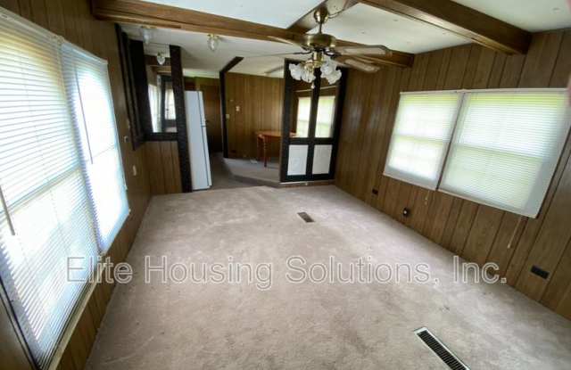 1380 Old Stage Rd photos photos