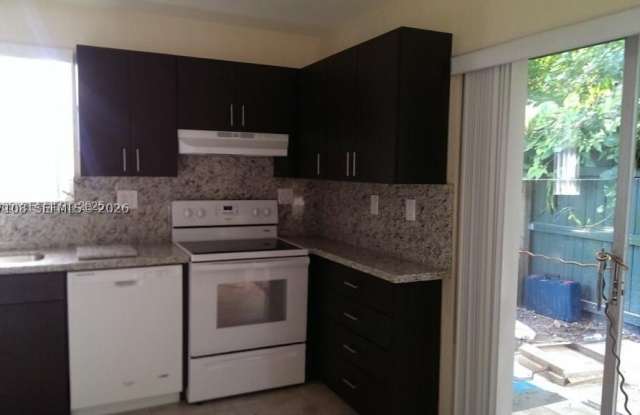 18223 Oleta Dr Gallery 3