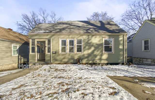 5727 Park Ave - 5727 Park Avenue, Kansas City, MO 64130