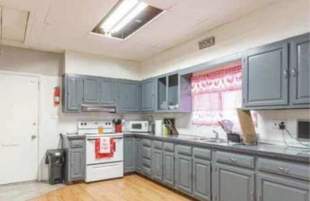 59 N SYCAMORE AVENUE photos photos