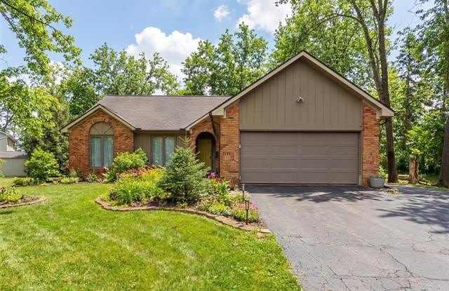 4495 Maybee Road photos photos