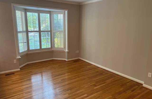 10783 BREWER HOUSE Road Gallery 4