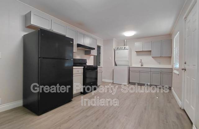 7974 White Oak Lane Gallery 3