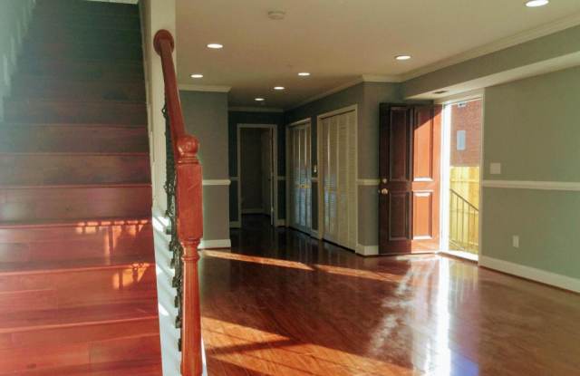 4428 Gault Place Northeast photos photos