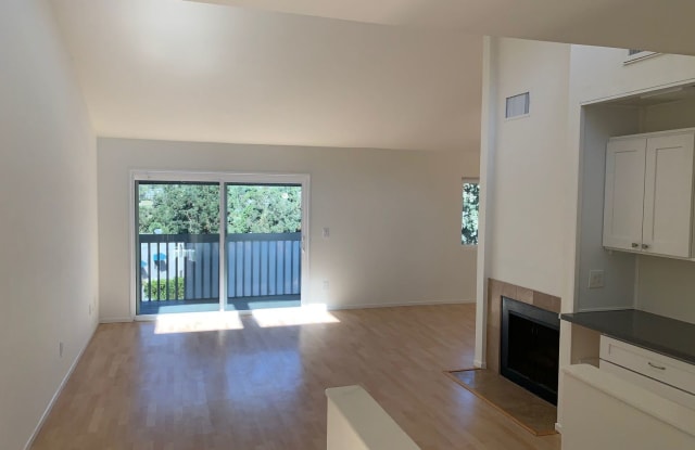 2401 La Costa Ave #C - 2401 La Costa Avenue, Carlsbad, CA 92009