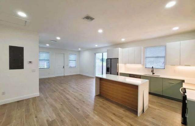 145 Neva Drive, West Palm Beach, FL 33415 Gallery 2