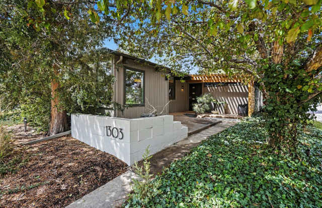 Charming 3-Bedroom Home in Desirable Denver Location – 1303 S Eudora St photos photos