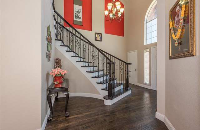 11876 Stephenville Drive Gallery 4