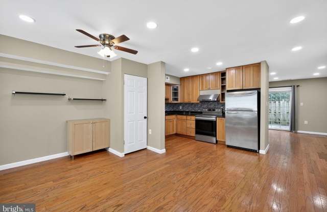 680 AZALEA DR photos photos