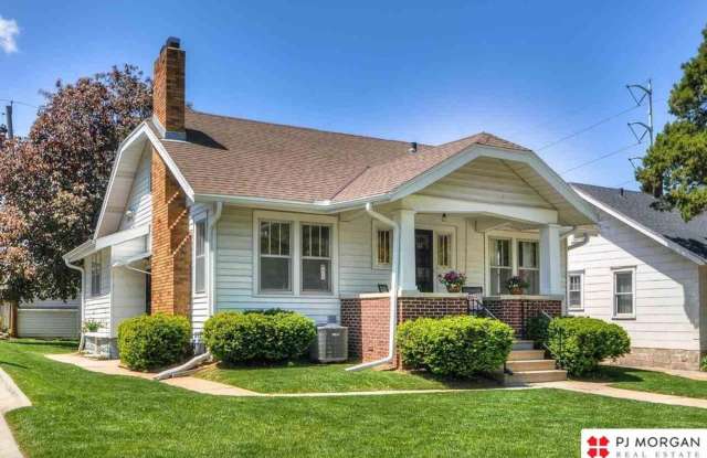 810 South 58th Street - 810 South 58th Street, Omaha, NE 68106
