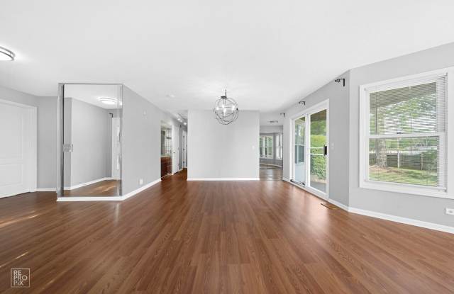 98 Willow Parkway Gallery 4