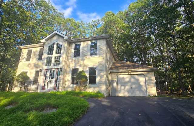 Amazing 4 bedroom home in Penn Estates! photos photos