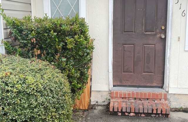 1516 Kraft Ave. photos photos