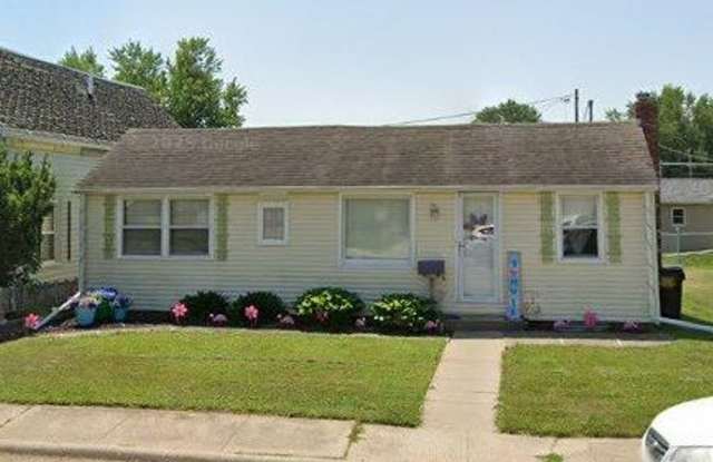 Updated 1-Bedroom Home with Garage! photos photos