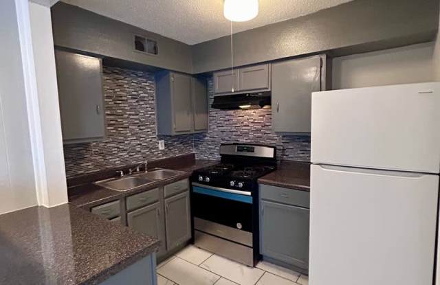Recently Renovated Apartment in Nutbush - 1447 Wells Station Road, Memphis, TN 38108