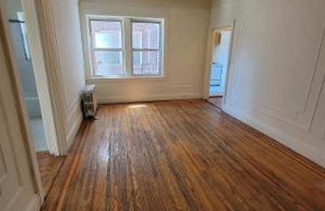 6002 WOODSIDE AVE Gallery 3