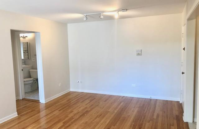 526 W Roscoe - 2E Gallery 2