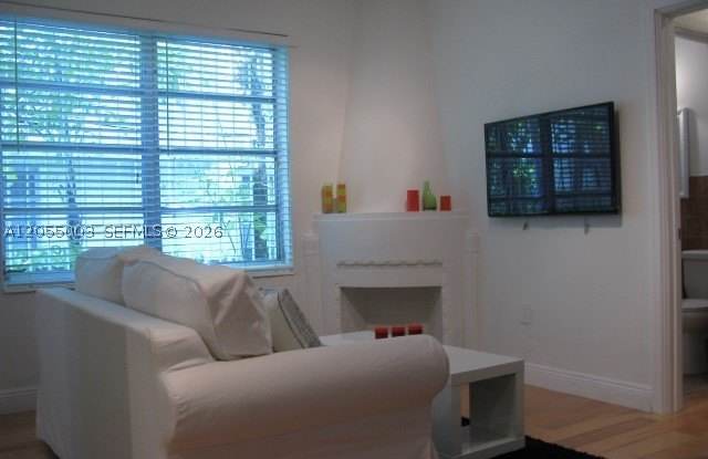 1525 Meridian Ave Gallery 4