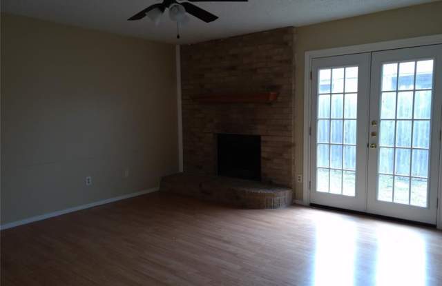 723 Bluebonnet Drive Gallery 3