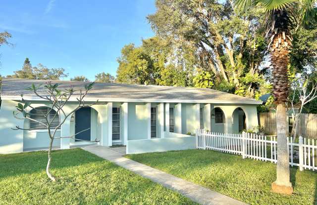 5213 17th Ave S - 5213 17th Avenue South, Gulfport, FL 33707