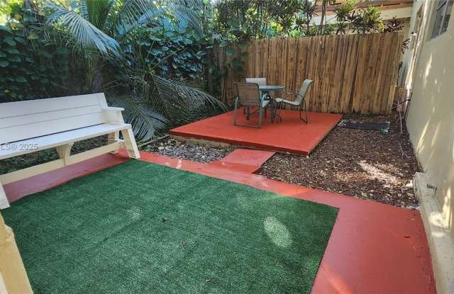 14901 SW 4th St photos photos 14901 SW 4th St photos photos