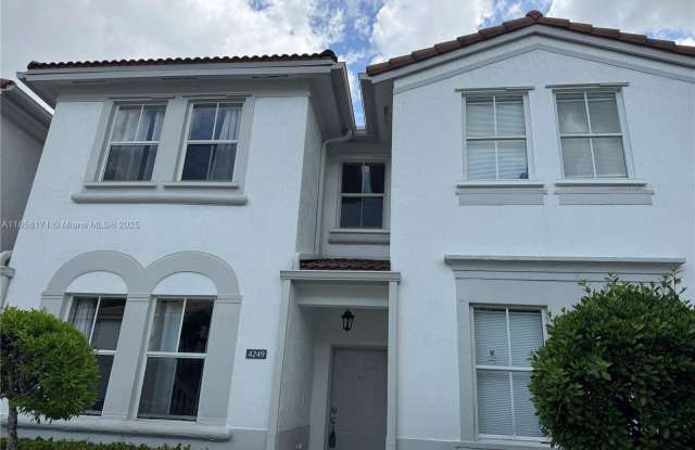 4249 SW 157th Ave photos photos
