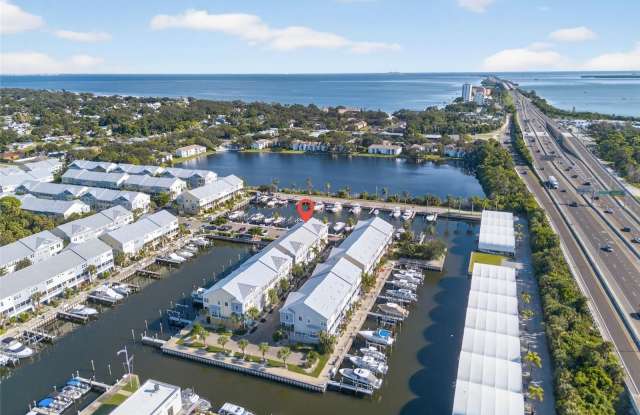 6080 MOORINGS Drive S Gallery 2