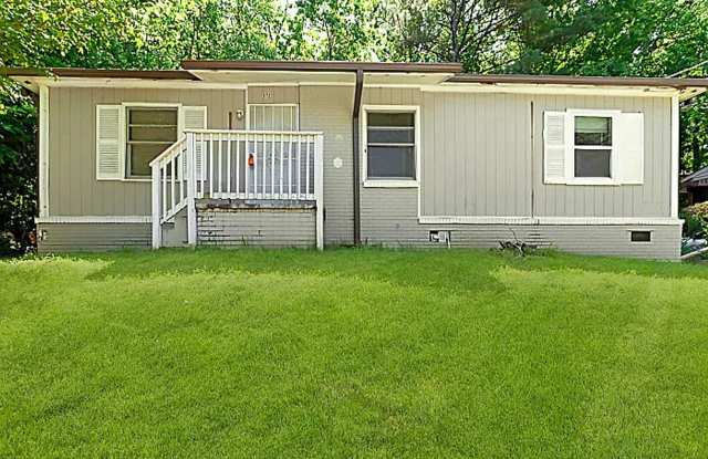 2 Bed and 2 Bath in Atlanta! - 572 Alfred Road Northwest, Atlanta, GA 30331