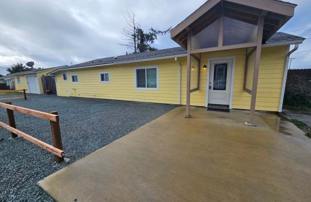 Cute 2 bed 1 bath home in town photos photos