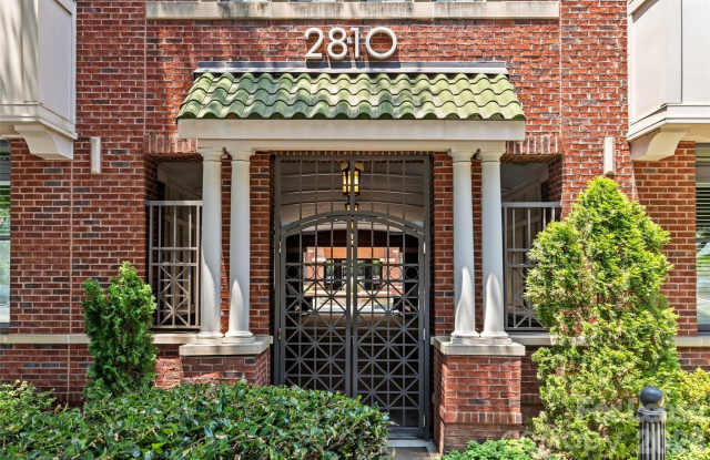 2810 Selwyn Avenue Gallery 2