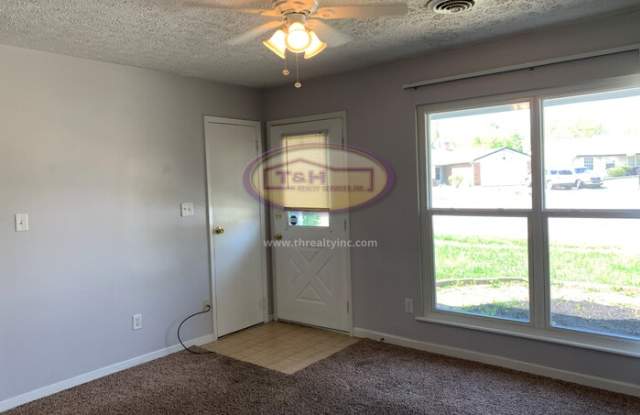 5726 Yucatan Drive Gallery 4