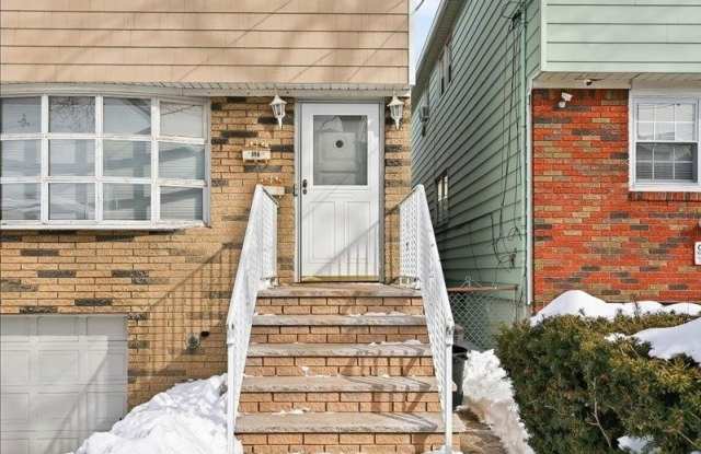 358 CATOR AVE photos photos