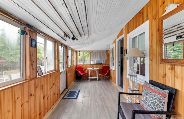 30 Bungalow Walk Gallery 2