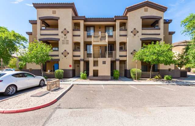 Waived $199 Admin  Refunded App Fees at Move In When You Apply Within 24 Hours of Touring! photos photos