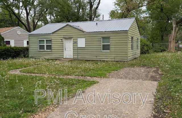 3368 Southeast Girard Street photos photos
