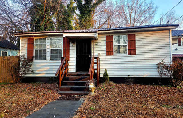 Renovated 2 bed home in Gadsden, AL! photos photos