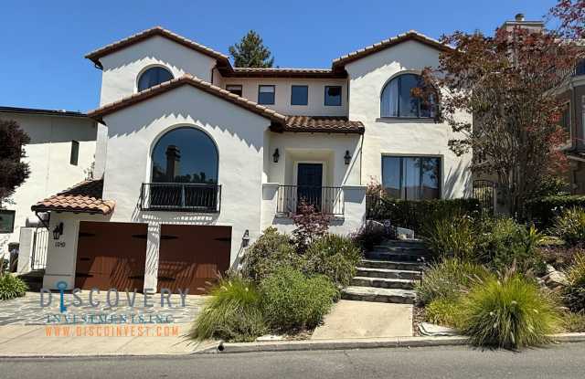 Charming Spanish-style, Mediterranean-inspired home in the heart of Rockridge - 6040 Contra Costa Road, Oakland, CA 94618