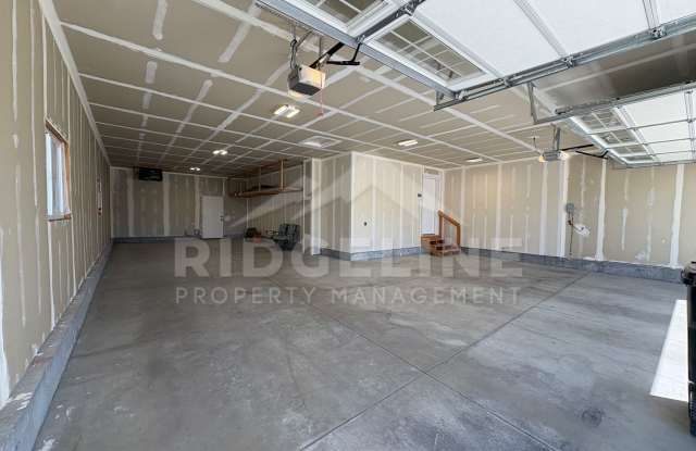 Modern 4 Bedroom Home in Shelley Gallery 3