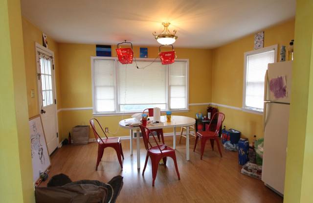 In-Unit Washer and Dryer photos photos In-Unit Washer and Dryer photos photos