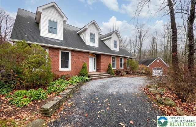 401 Echo Lake Drive photos photos 401 Echo Lake Drive photos photos