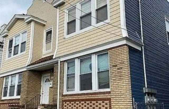 680 18Th Avenue - 680 18th Avenue, Irvington, NJ 07111