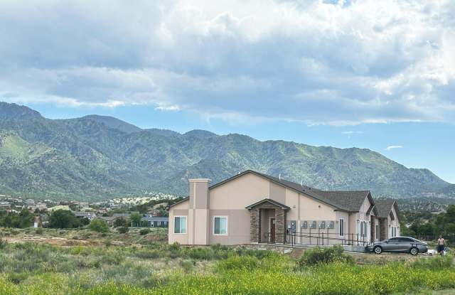 1744 Mariposa Road Gallery 2