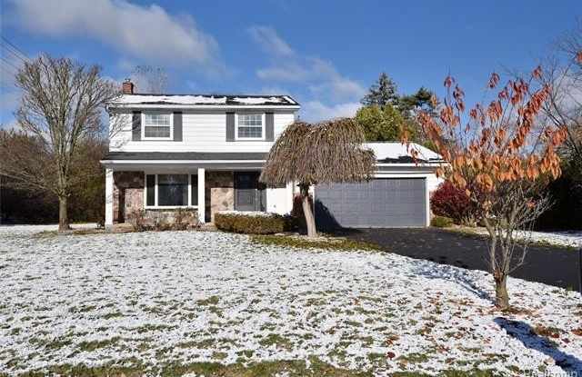 684 Wilshire Drive photos photos