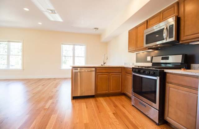 5165 Washington St - 5165 Washington Street, Boston, MA 02132