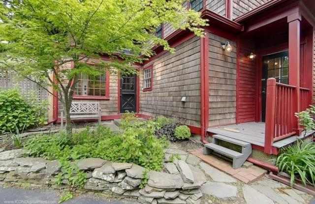 300 Broadway Avenue - 300 Broadway, Newport, RI 02840